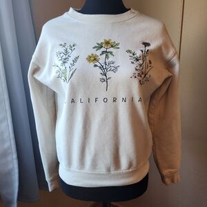 Cold Crush Cream California Floral Graphic Women's Sweatshirt